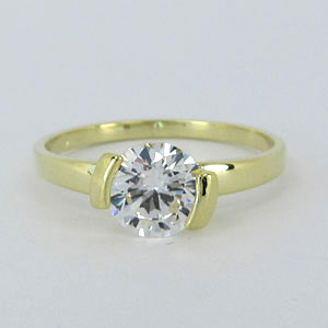 Z70-160 Zlatý prsten se zirkonem